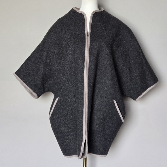 Tollar Made in Korea Zip Front Blanket Cape Poncho Coat Pockets O/S - Picture 2 of 10